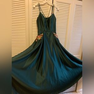 Deep Green Blonde Prom Dress Size 5